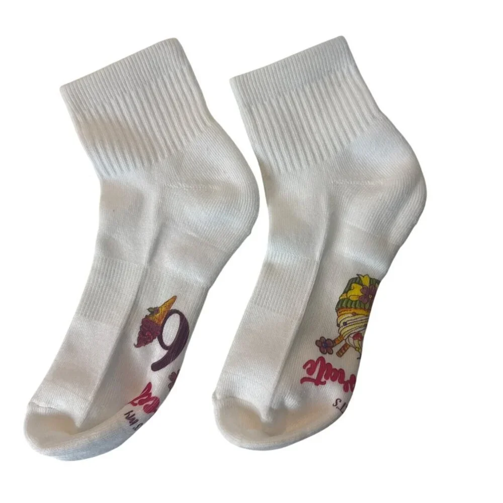 Sweet 16 White Crew Socks With Celebrate Design